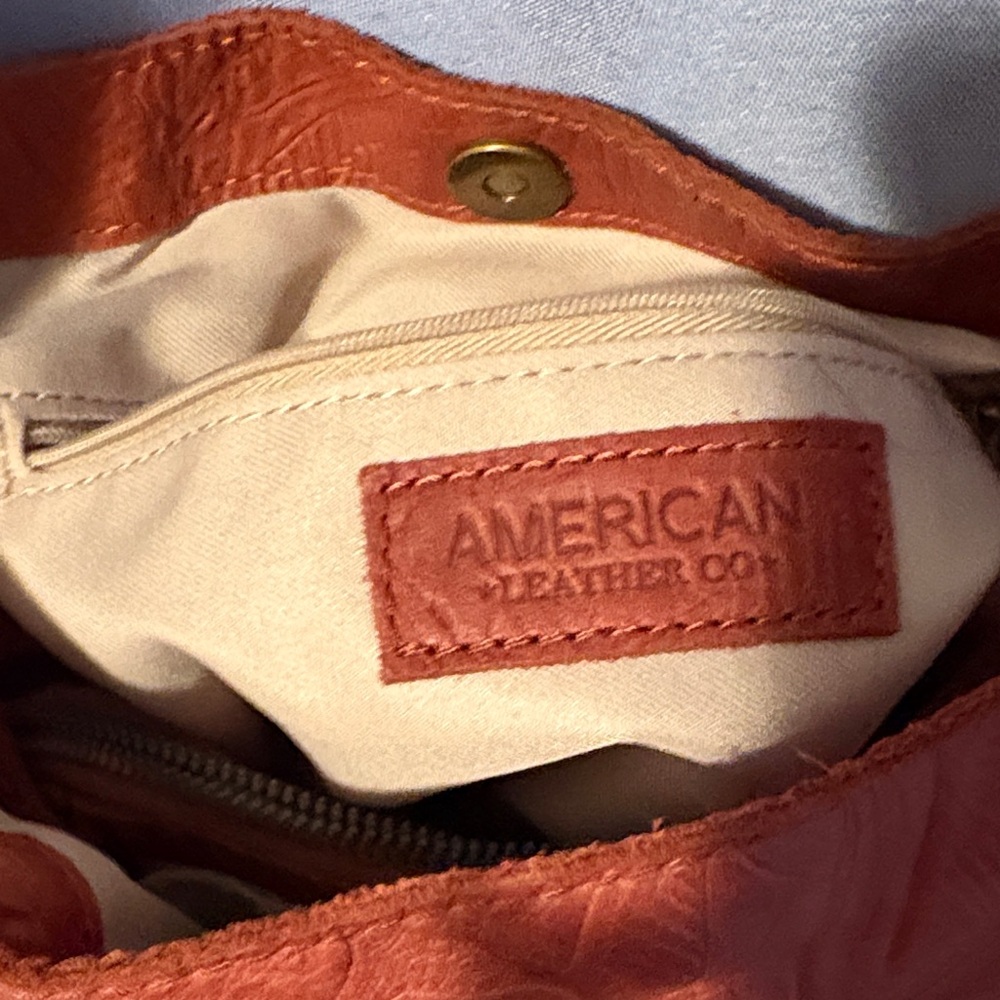 Elegant Embossed Shoulder Bag - Tan - Picture 5 of 8